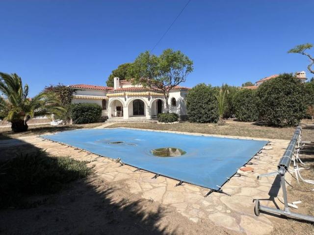 Villa en venta en Mont-roig Del Camp, Miami Platja
