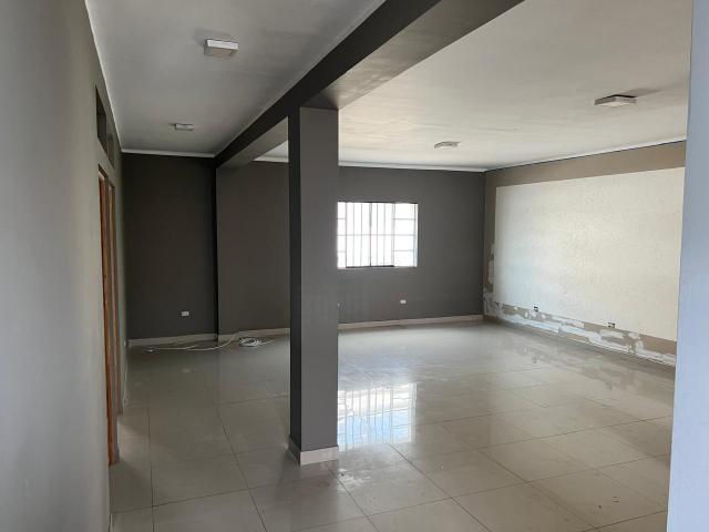 Local Comercial venta en Urbanización Barrios Altos, Lima