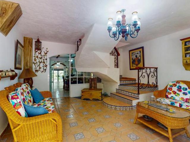 Venta de espectacular casa en Club de Golf Coronado