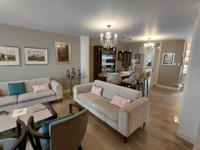 VENTA DE ESPECTACULAR CASA EN LOS CEDROS DE VILLA