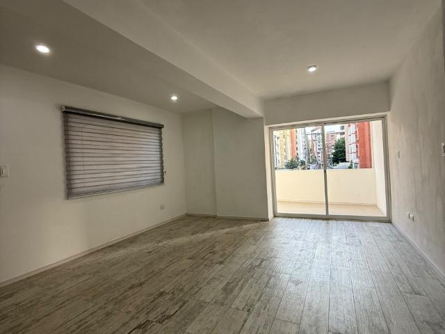 Apartamento en venta en El Bosque, Maracay