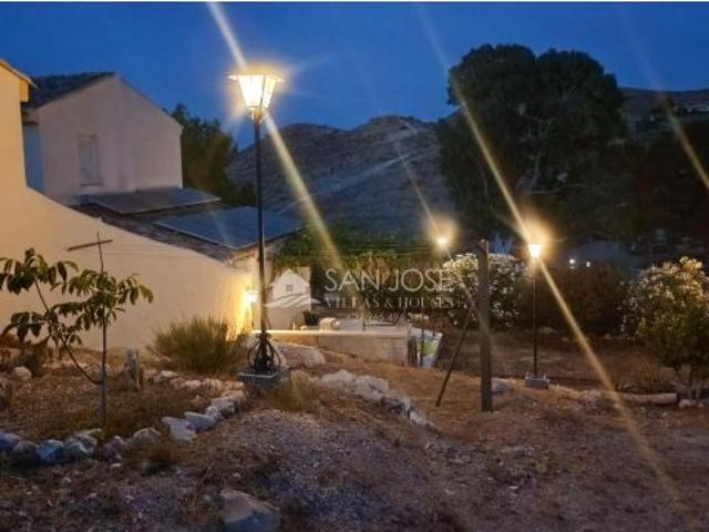 Casa en venta en el Vinalopó Mitjà / El Vinalopó Medio, Valencia