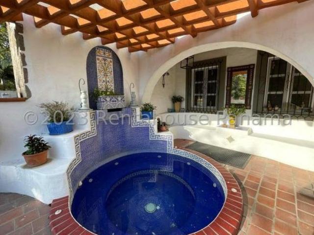 Venta de Finca de 18000 m2 en el Valle de Antón 23 9302GG