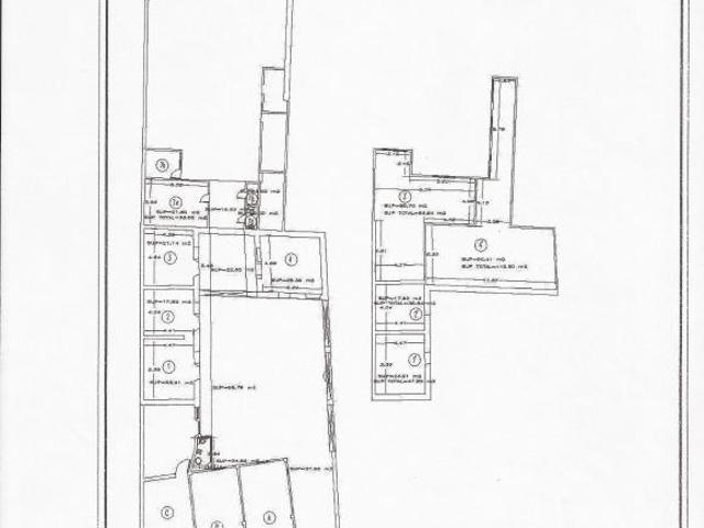 VENTA DE FINCA PARA REMODELAR EN CENTRO DE SJR QRO EN AV PRINCIPAL GRAN TERRENO