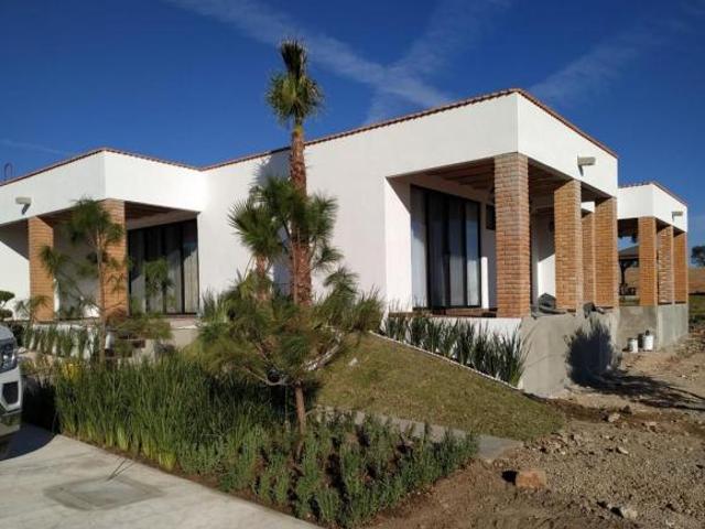 VENTA DE GRANJA CON HACIENDA EN EL SOYATAL AL ORIENTE DE AGUASCALIENTES