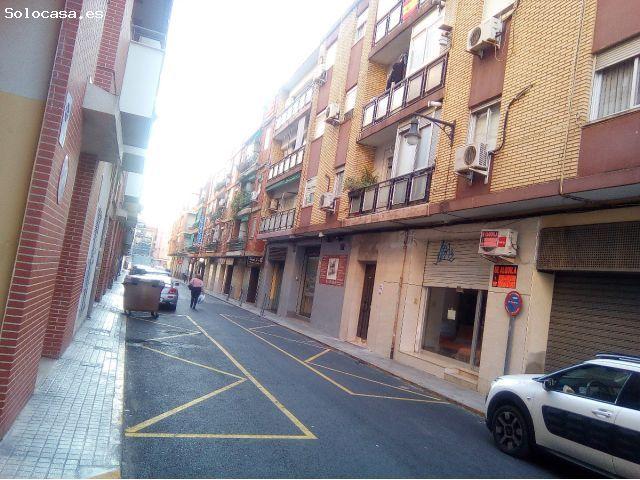 Local Comercial en venta en Xirivella, Barri del Mont de Pietat