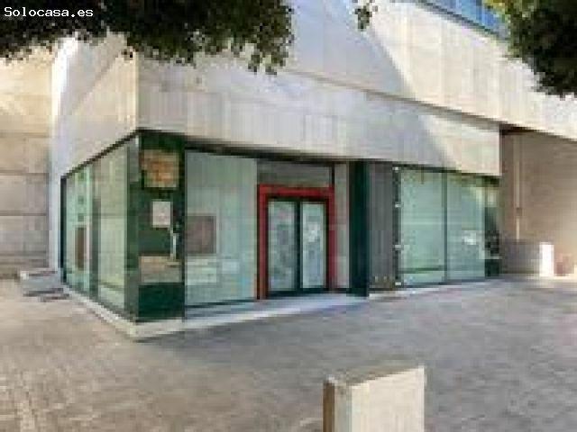 Local Comercial en venta en Cortijo Grande, Almería