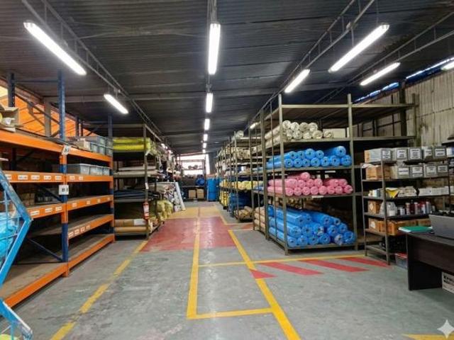 VENTA DE LOCAL INDUSTRIAL ALTURA DE PRIMERA ENTRADA DE PRO A PRECIO DE TERRENO OPORTUNIDAD UNICA