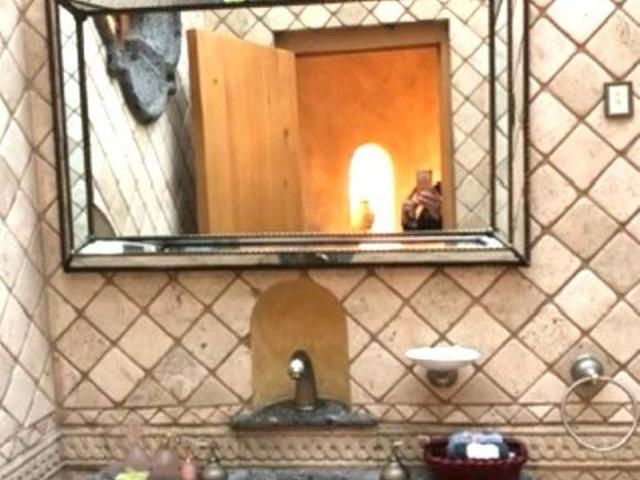 VENTA DE LUJOSA QUINTA UBICADA EN HACIENDA DE VALLE ESCONDIDO