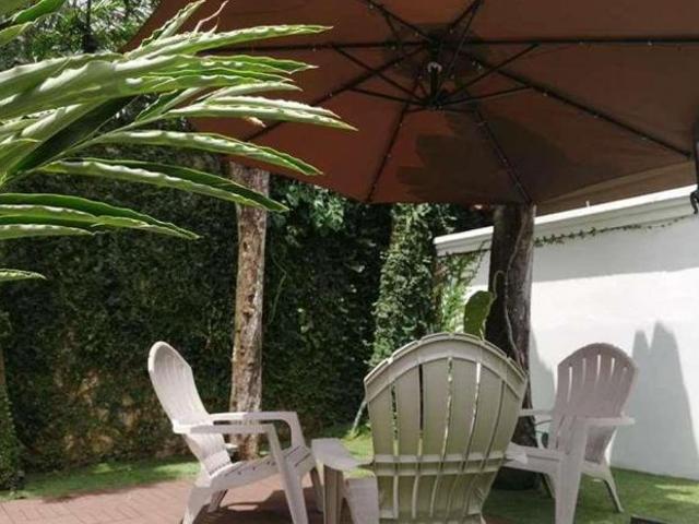 Venta de mansión en la loma, pueblo nuevo