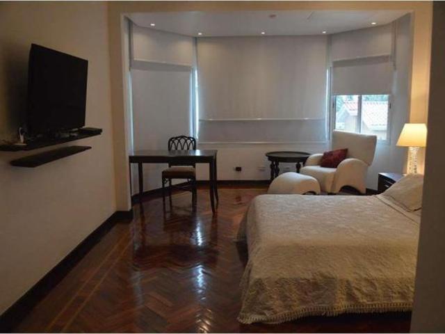 Venta de mansión en la loma, pueblo nuevo