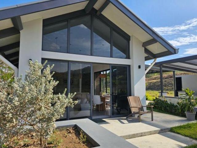 Venta de nueva Casa de 3 habitaciones en Cañas