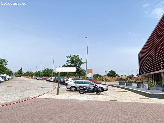 Local Comercial en venta en Salteras, Andalucía