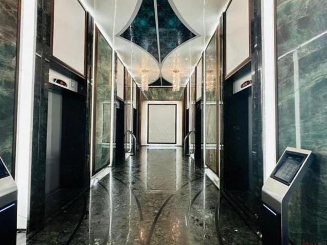 Venta de oficina reposeída en avenida balboa, panamá