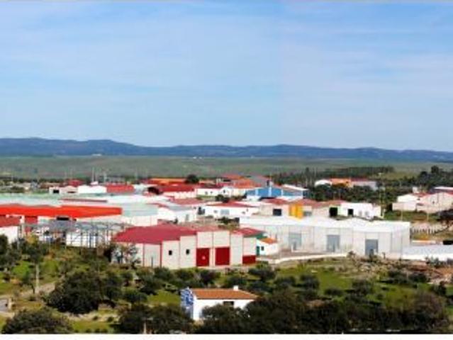 Local Comercial en venta en Valencia De Alcántara, Extremadura
