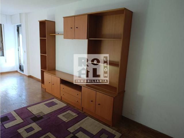 Piso en venta en El Soto, León