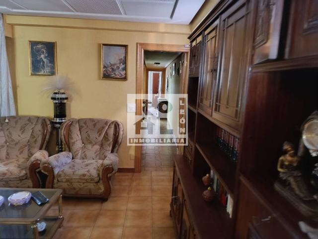 Piso en venta en Chantría, León