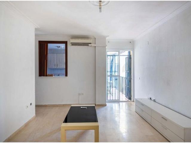 Piso en venta en Camas, Andalucía