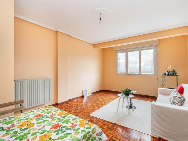 Piso en venta en Samartín del Rei Aurelio, Asturias