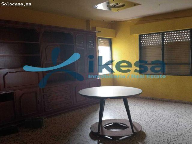 Piso en venta en Mengíbar, Andalucía