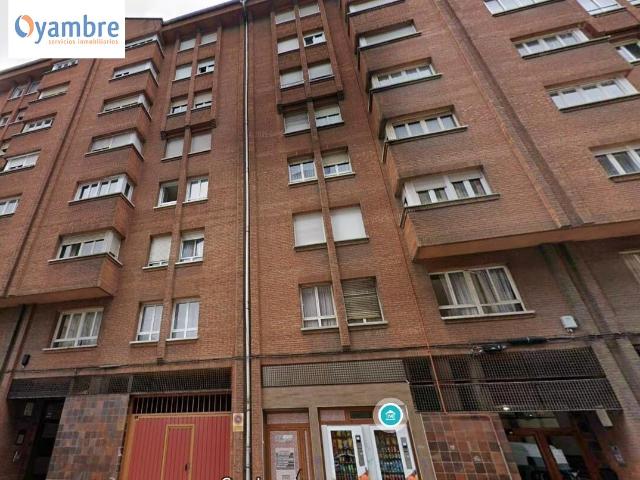 Piso en venta en Avilés, Asturias