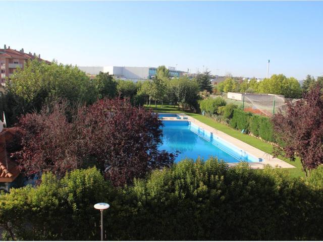 Piso en venta en Valdelagua, Santa Marta De Tormes