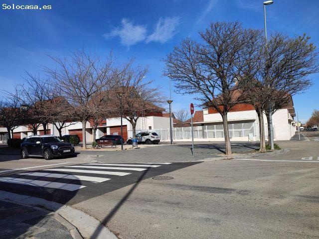 Local Comercial en venta en Urbanización Amelia, Zaragoza