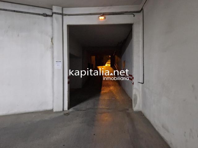 Garaje en venta en la Vall d'Albaida, Valencia