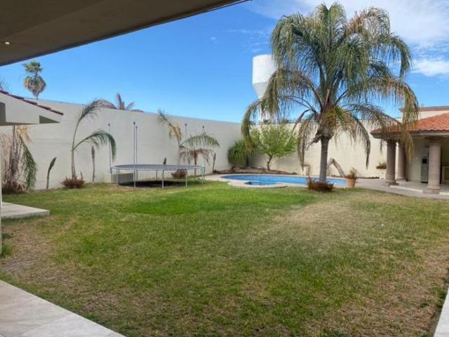 VENTA DE QUINTA EN PORTAL DEL NORTE