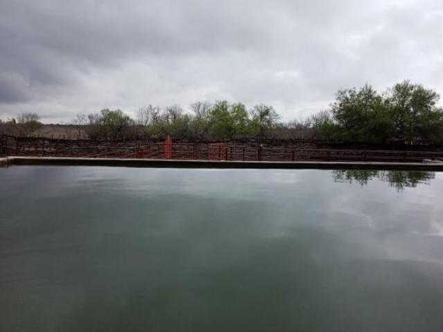 Venta de Rancho a puerta cerrada en Burgos Tamaulipas