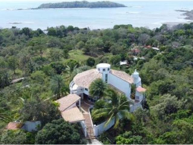 Venta de Terreno con Casa en Playa Santa Catalina, 2 hectáreas