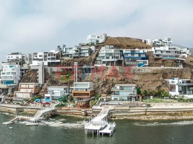 Terreno venta en Caleta Pucusana, Lima Metropolitana