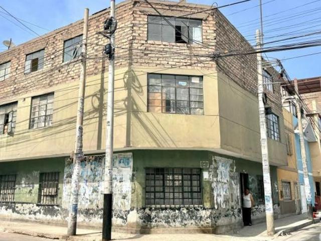 Venta de terreno en esquina en SMP Cerca al colegio Innova Schools