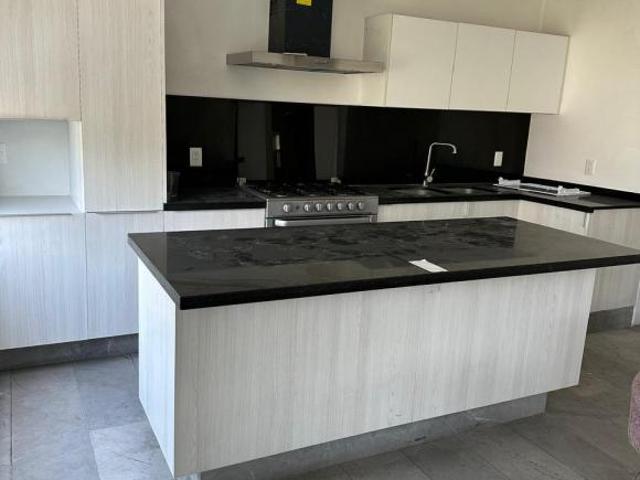 VENTA DE TOWN HOUSE EN ZAVALETA