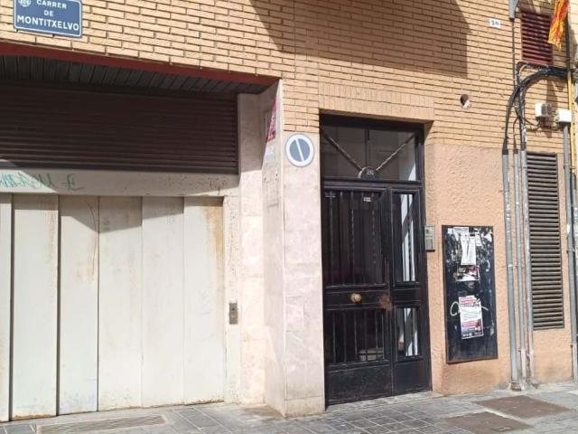 Nave en venta en Montolivet, Valencia