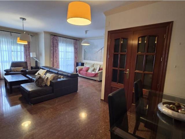 Dúplex en venta en Baena, Andalucía