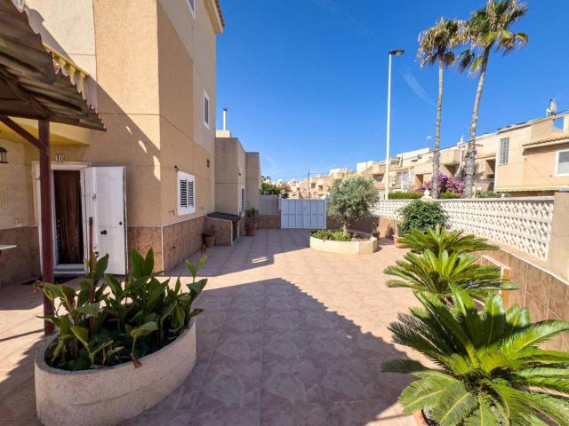 Chalet en venta en La Rosaleda, el Baix Segura / La Vega Baja