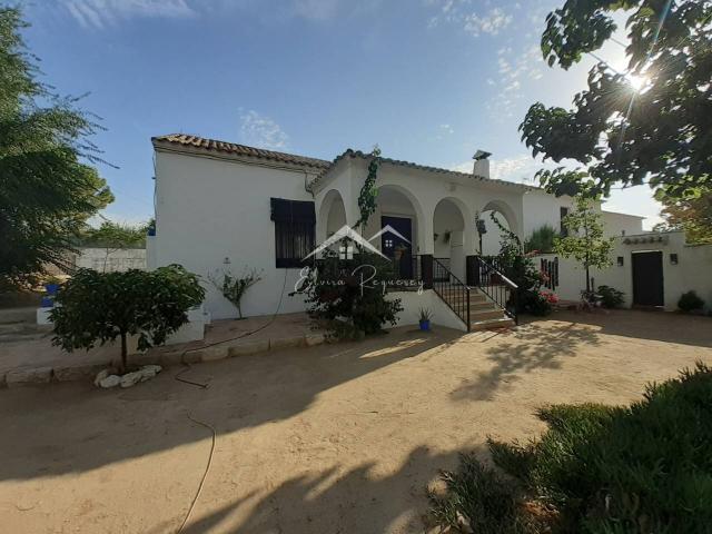 Chalet en alquiler en Campo de Aras, Lucena