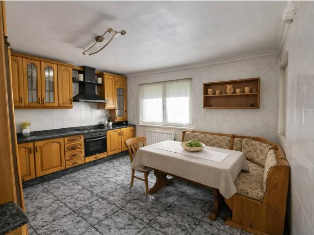 Chalet en venta en Navatejera, Villaquilambre