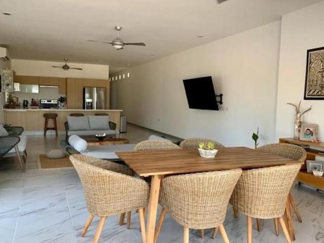 VENTA DE VILLA FRENTE AL MAR, SAN BENITO, PROGRESO