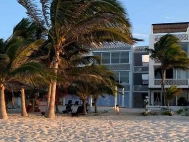 VENTA DE VILLA FRENTE AL MAR, SAN BENITO, PROGRESO
