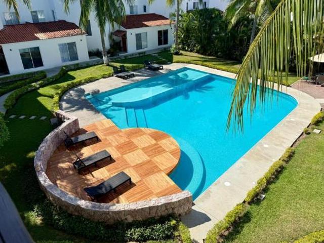 Villa en venta en Zihuatanejo de Azueta, Guerrero