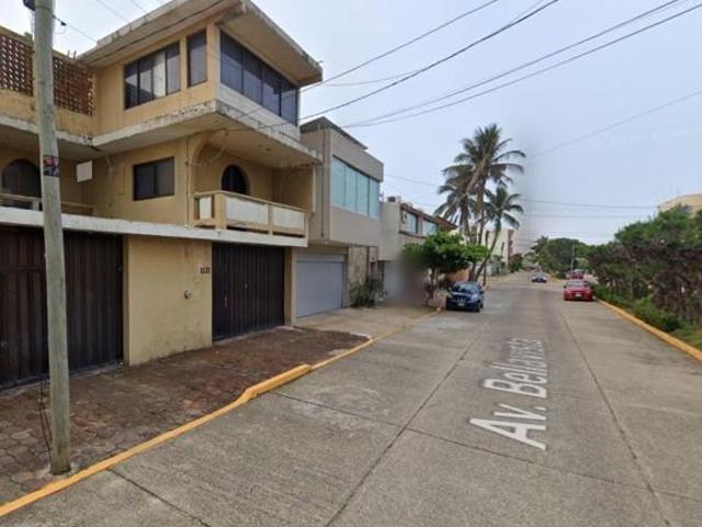 VENTA DECASA EN COLONIA CENTRO COATZACOALCOS VERACRUZ