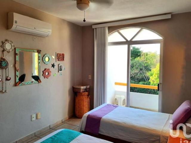 Venta Departamento amueblado con alberca, Ixtapa Zihuatanejo, Guerrero