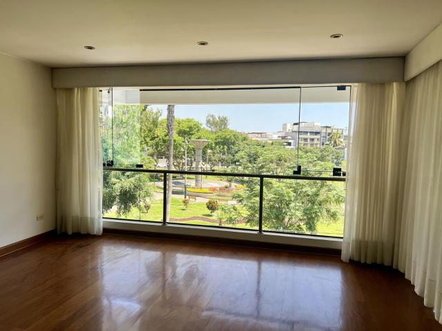 Departamento venta en Santiago De Surco, Lima Metropolitana