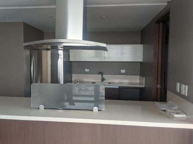 Venta Departamento Torre Sphera! 3 recamaras!