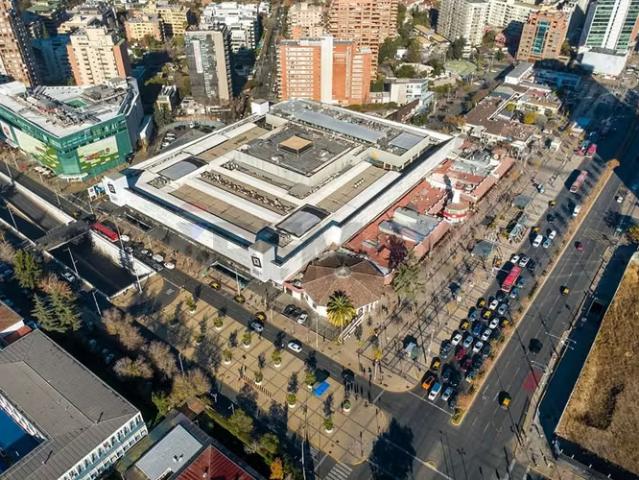 Local Comercial en venta en Las Condes, Metropolitana