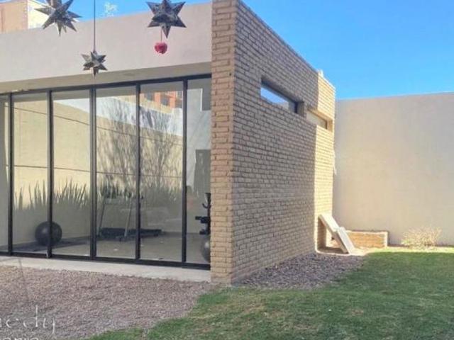 VENTA DPTO NUEVO / SN MIGUEL DE ALLENDE / SE ESCUCHAN OFERTAS