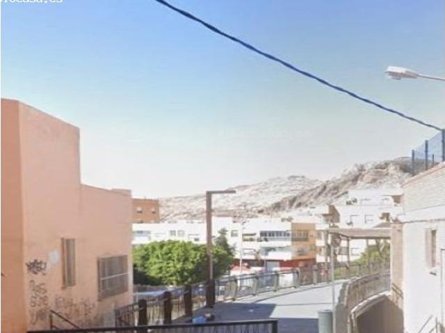 Piso en venta en Almedina, Almería