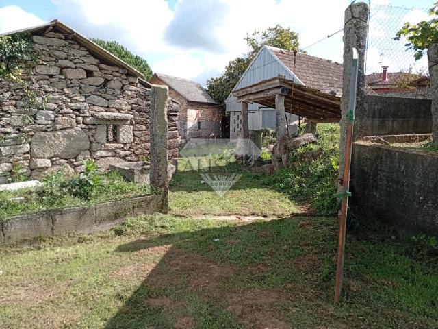 Casa en venta en Cristiñade, O Condado